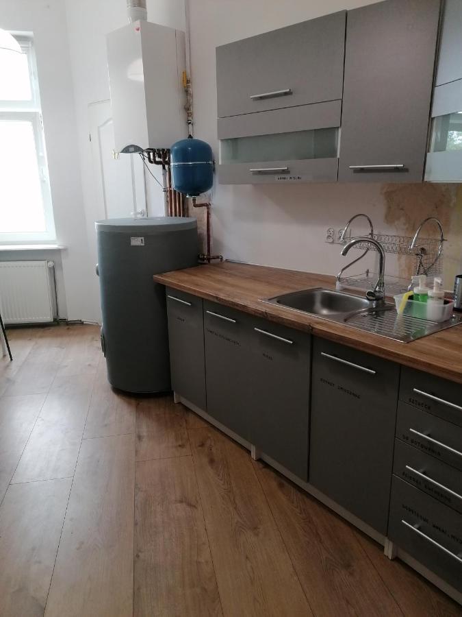 Hostel Tulip - Pokoj 5 Ze Wspolna Lazienka I Kuchnia Szczecin Exterior foto