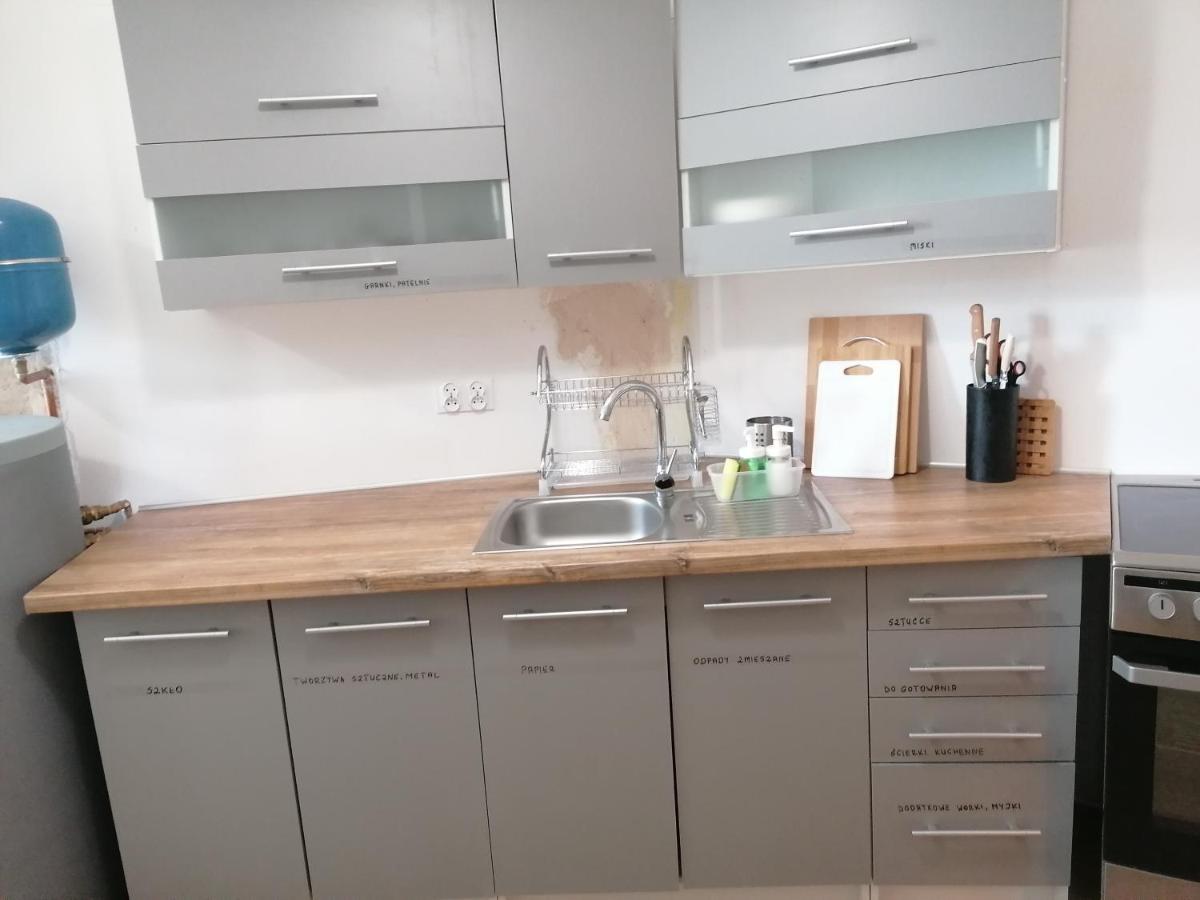 Hostel Tulip - Pokoj 5 Ze Wspolna Lazienka I Kuchnia Szczecin Exterior foto
