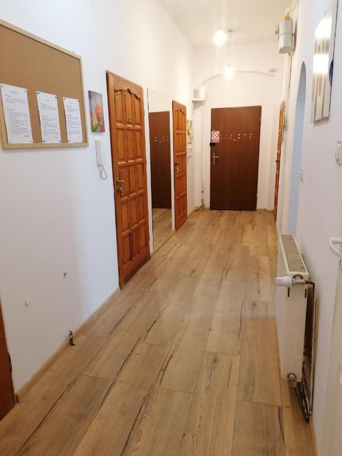 Hostel Tulip - Pokoj 5 Ze Wspolna Lazienka I Kuchnia Szczecin Exterior foto