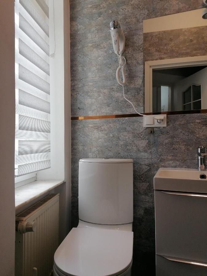 Hostel Tulip - Pokoj 5 Ze Wspolna Lazienka I Kuchnia Szczecin Exterior foto