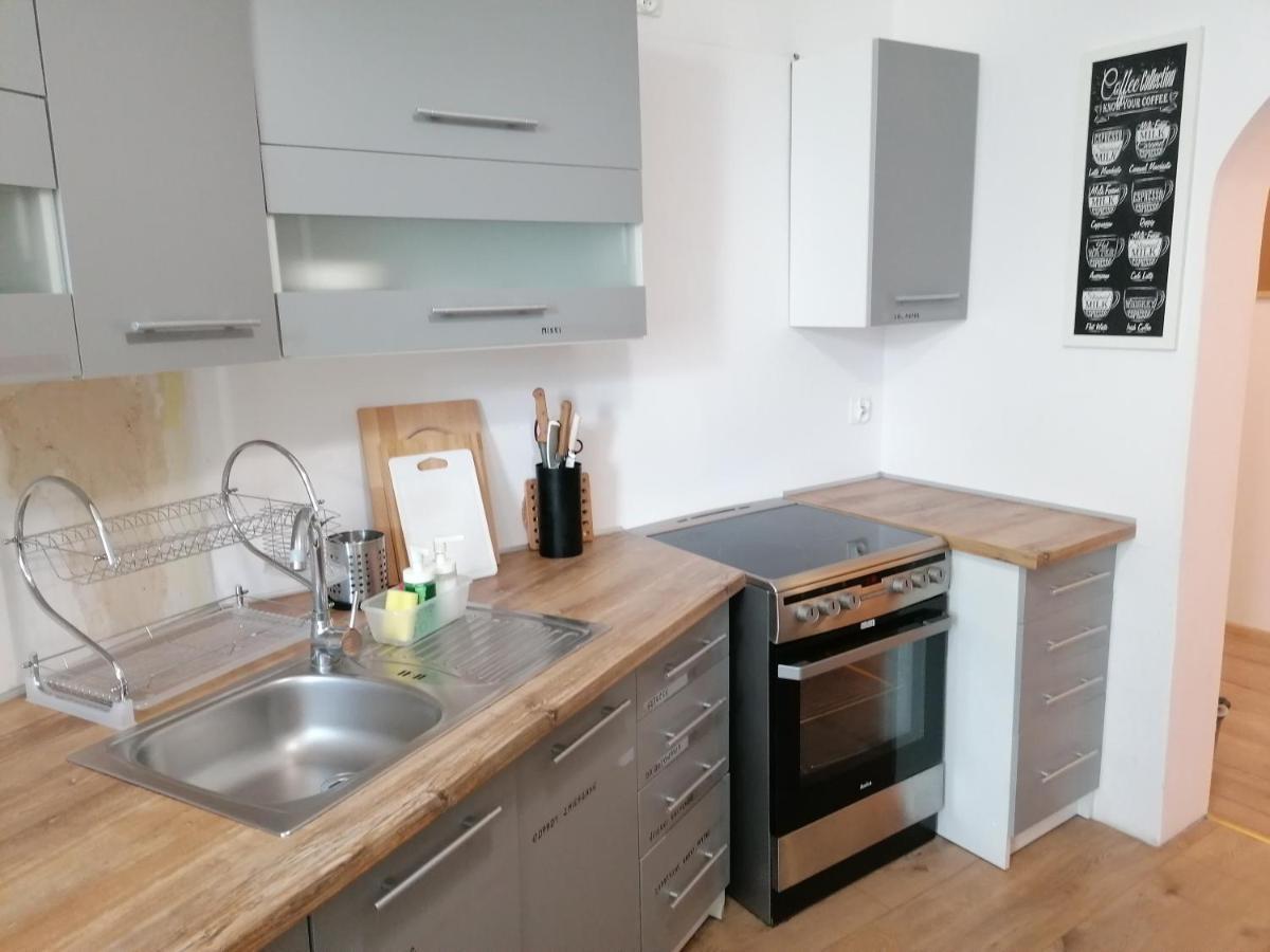 Hostel Tulip - Pokoj 5 Ze Wspolna Lazienka I Kuchnia Szczecin Exterior foto