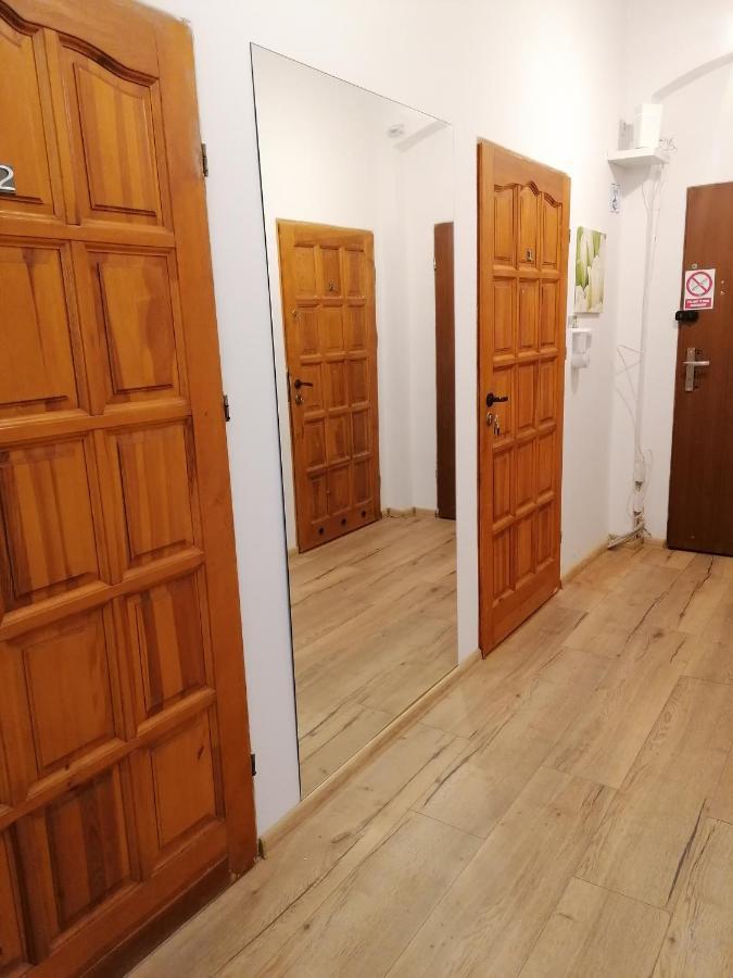 Hostel Tulip - Pokoj 5 Ze Wspolna Lazienka I Kuchnia Szczecin Exterior foto