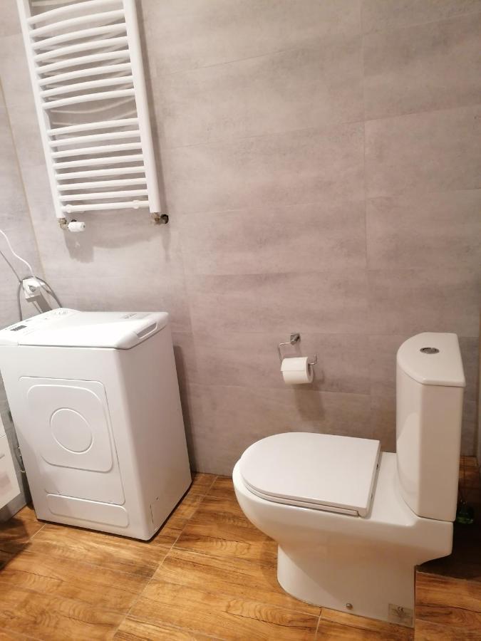 Hostel Tulip - Pokoj 5 Ze Wspolna Lazienka I Kuchnia Szczecin Exterior foto